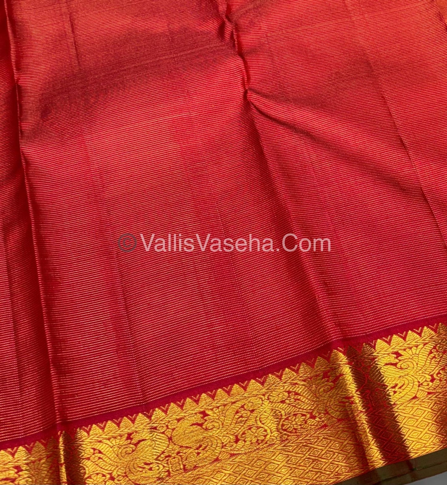 Pure Kanchipuram Silk Saree - Vaira Voosi Design - Red Shade - VVPS030