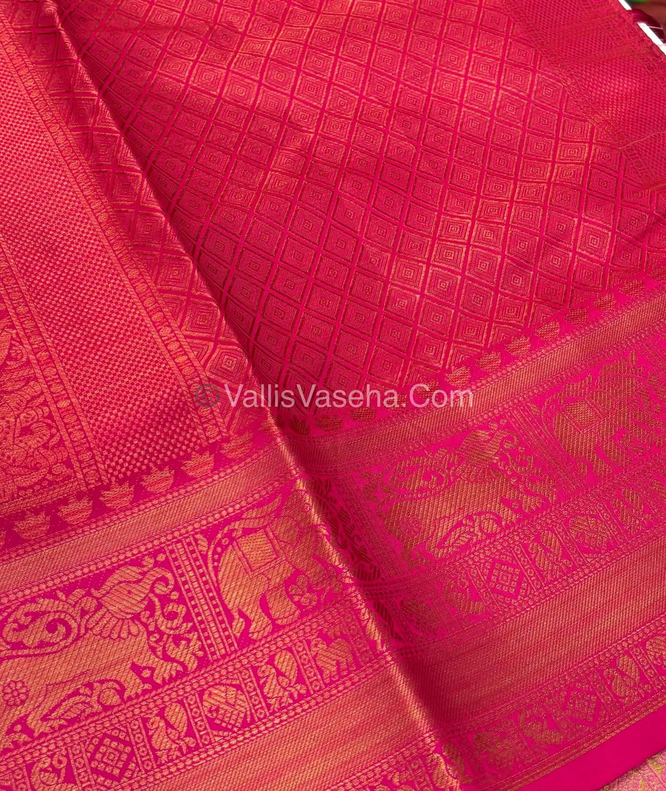 50% less - Offer Saree - Semi Soft Silk Saree - VVDS003