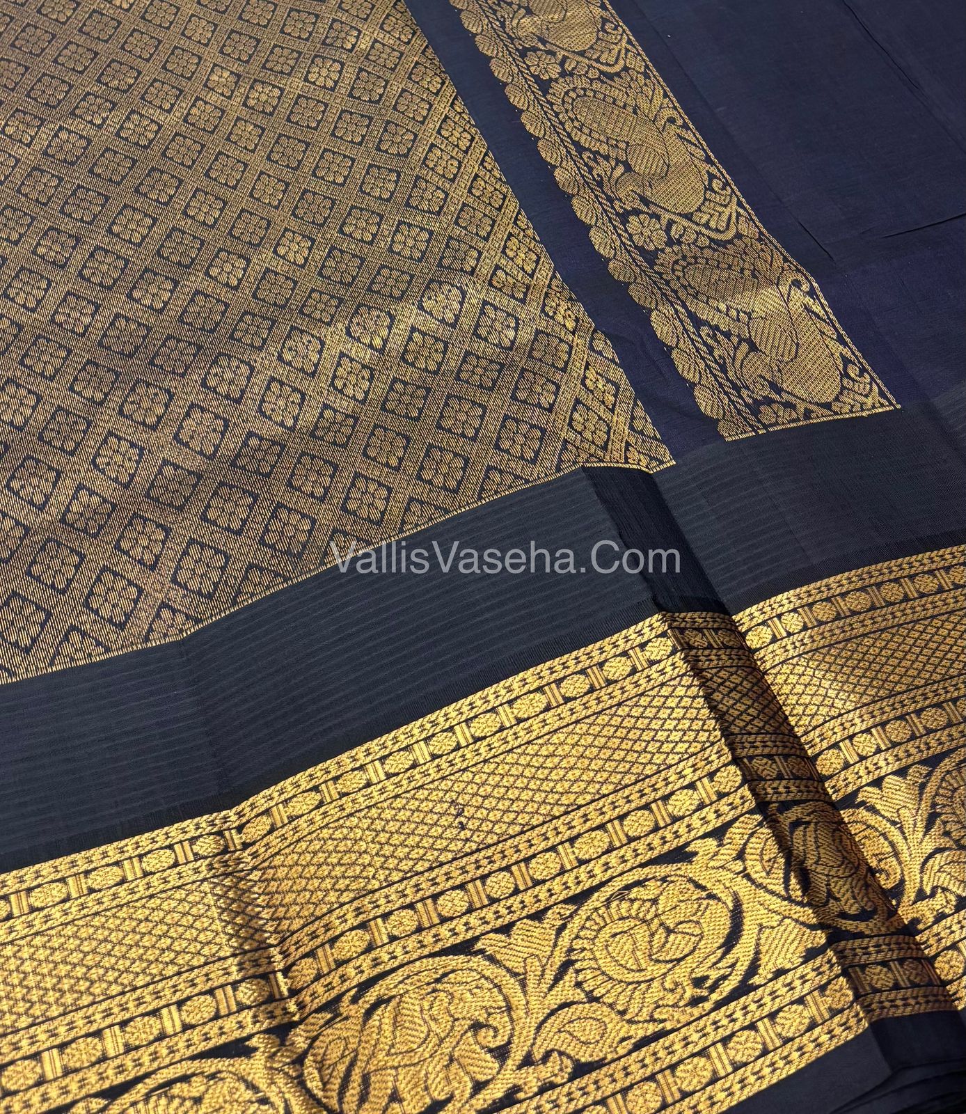 Pure Korvai Silk Cotton Saree - Purple  with Black  - VVKSC019