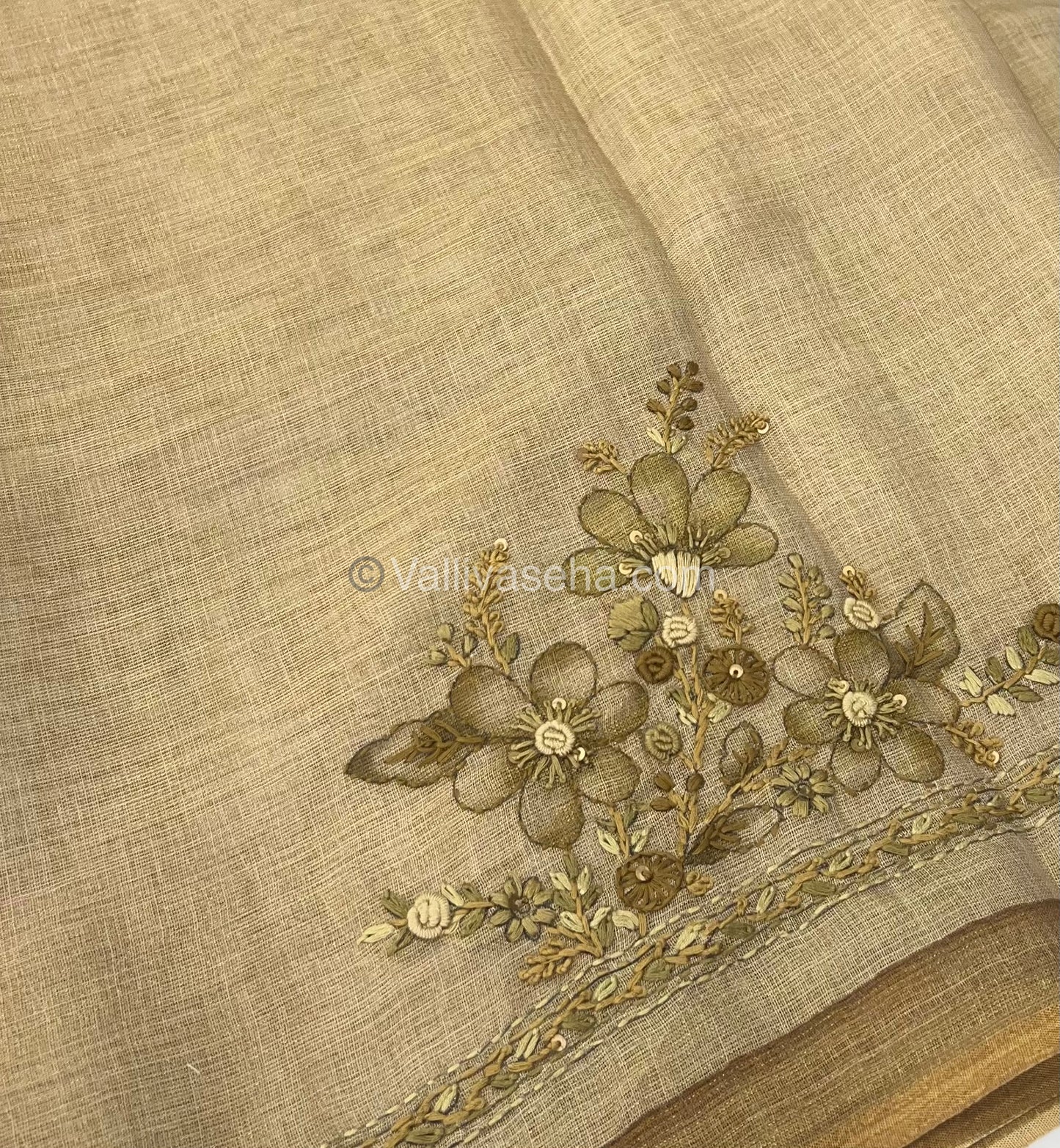 French Knot - Tissue Saree -  VVLFN001