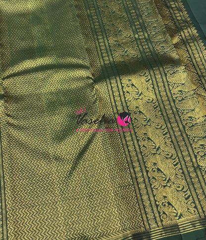 Pure Kanchipuram Silk Saree - Mayil Butta Border - Green Shade - VVPS006