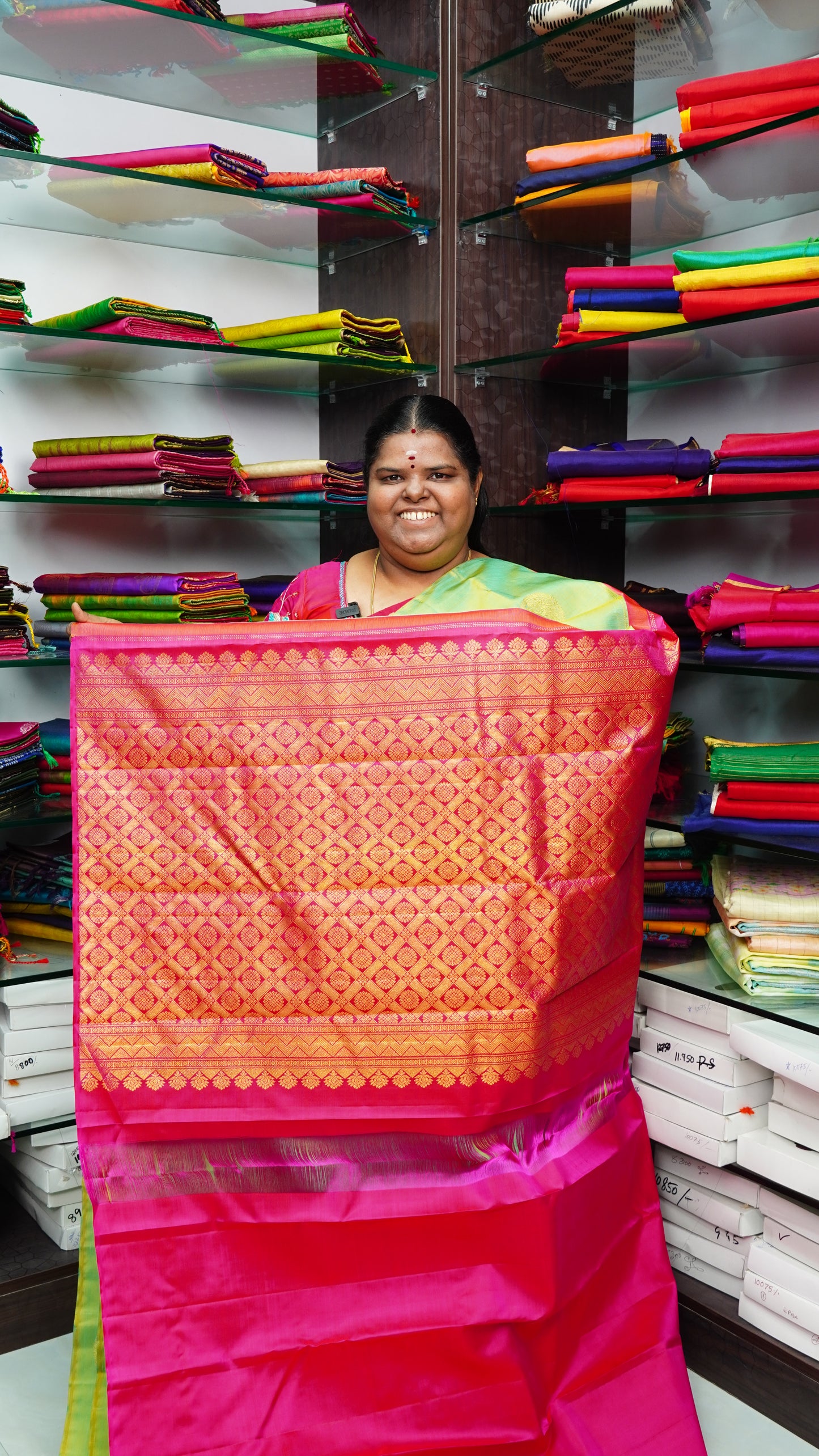 Pure Kanchipuram Silk Saree - Lemon Greenish Yellow with Pink - VVPS006