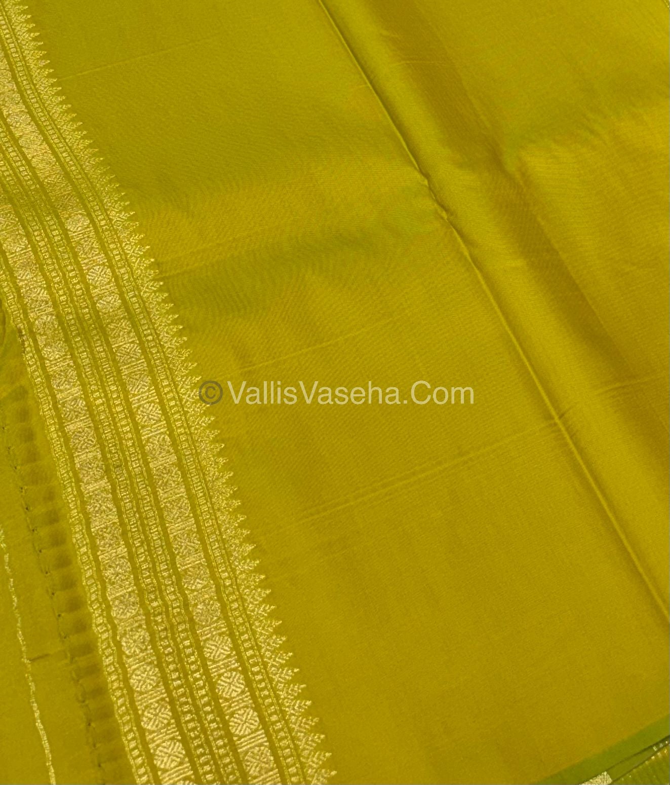 Semi Soft Silk - Border less - Lemon Green Shade -VVSSS026