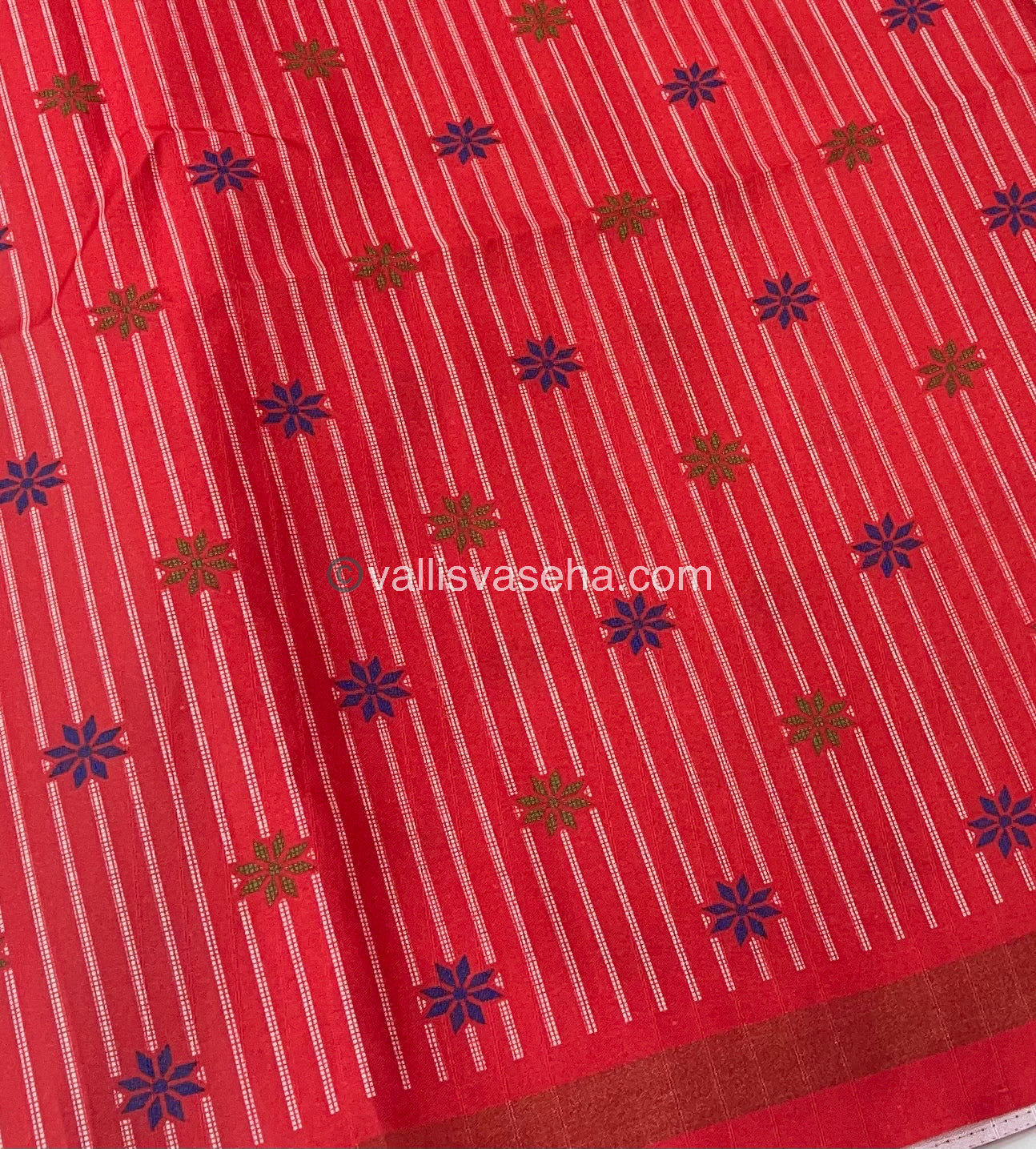 Semi Tussar / Semi Chappa Silk |Peacock Design | - Cream & Peachish Red Combo - VVSTS018