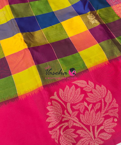 Semi Soft Silk  - Madras Checks Pattern - Pink Shade  - VVSSS042