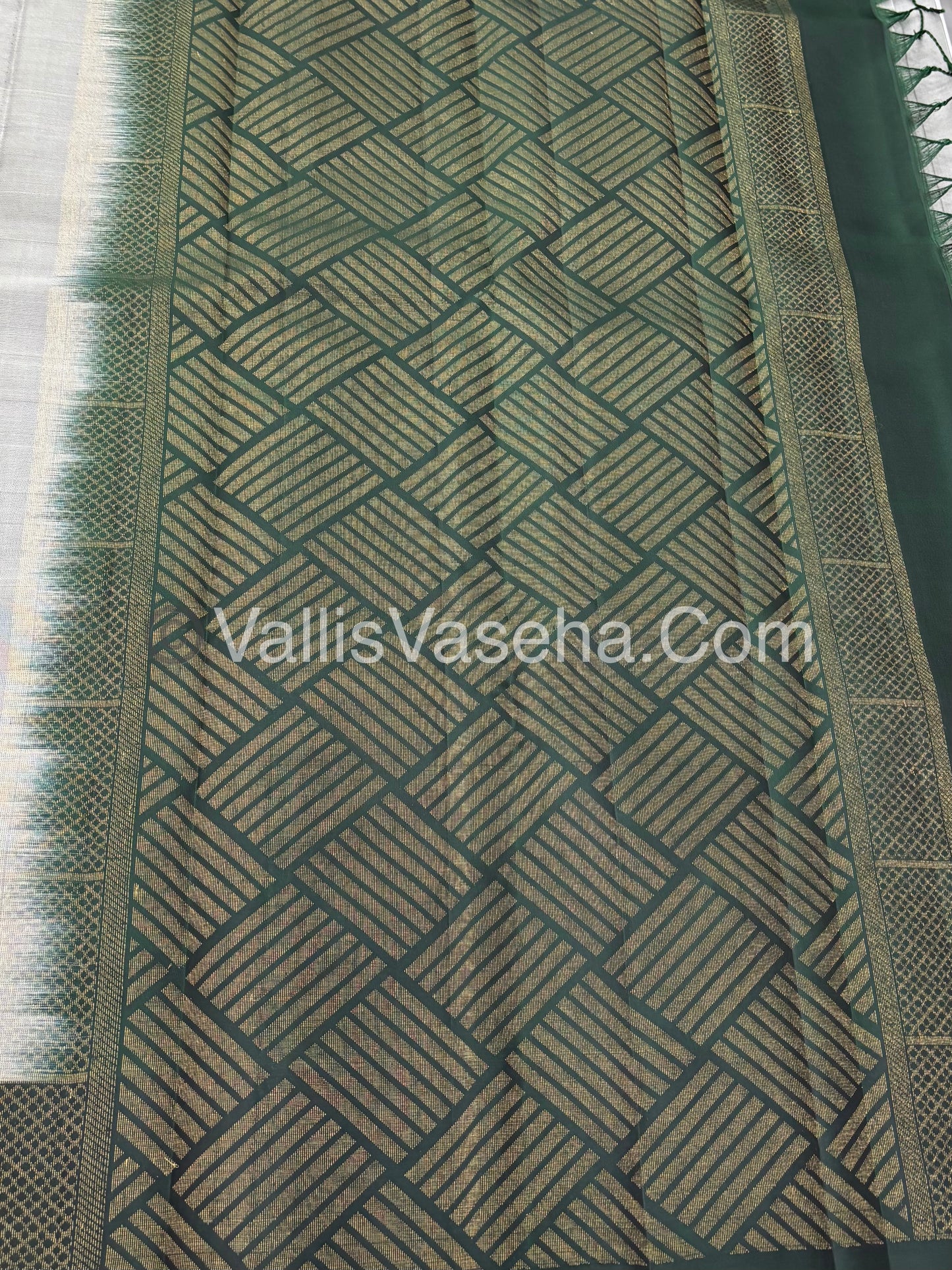 Half Mix - Pure Soft Silk Saree - VVPSS075