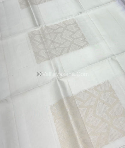 Pure Soft Silk Saree - Light Weight - Borderless - White & Purple - VVPSS027