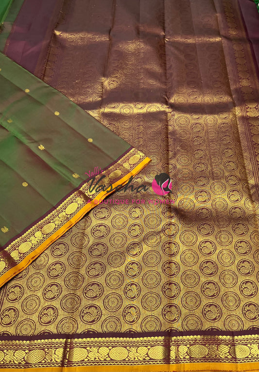 Pure Kanchipuram Silk Saree - Mandhulir Green With Maroon- VVPS031