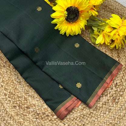 Pure Kanchipuram Silk Saree - Green with Peachcombo - VVPS006