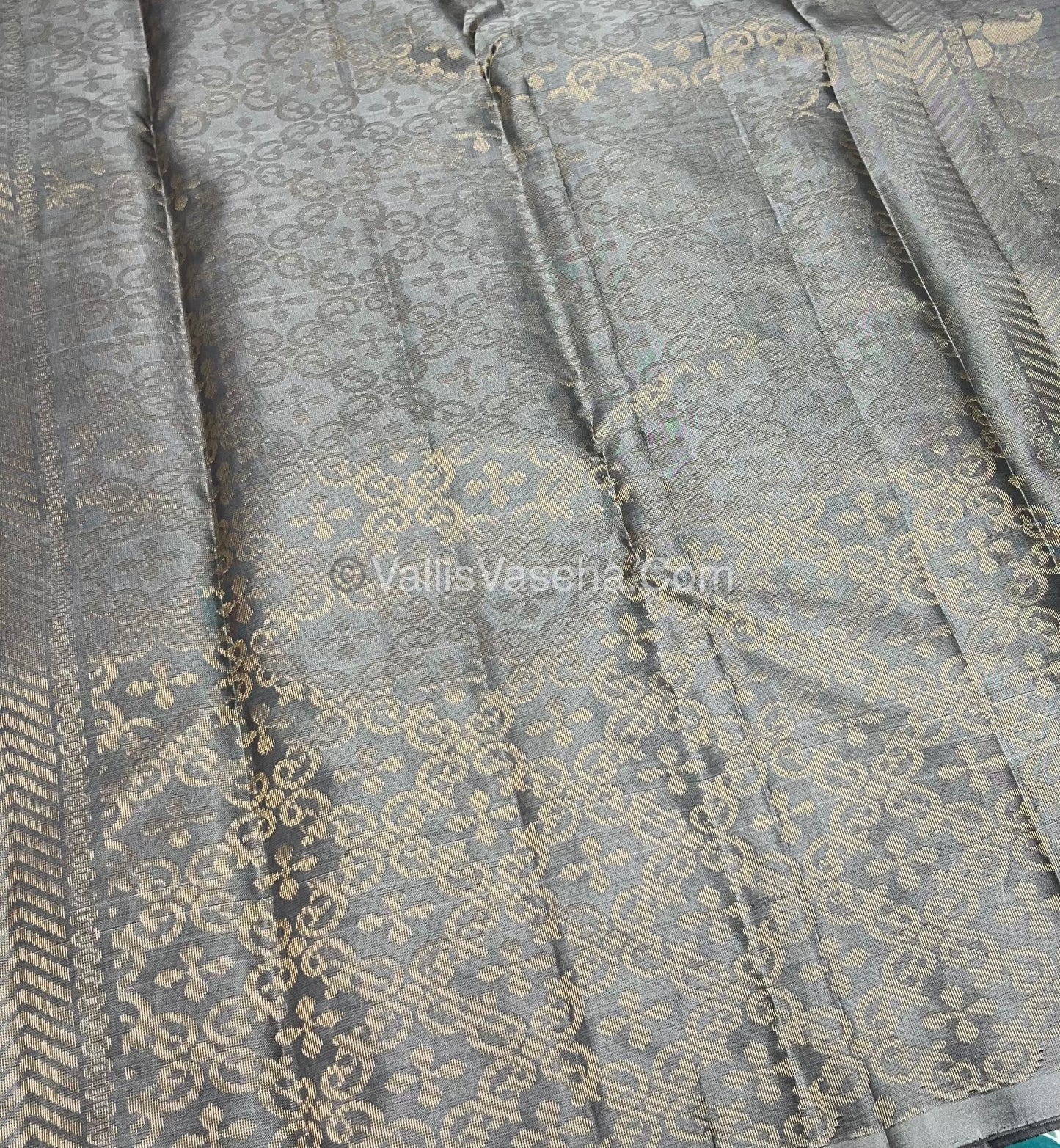 Half Mix - Pure Soft Silk Saree - VVPSS054