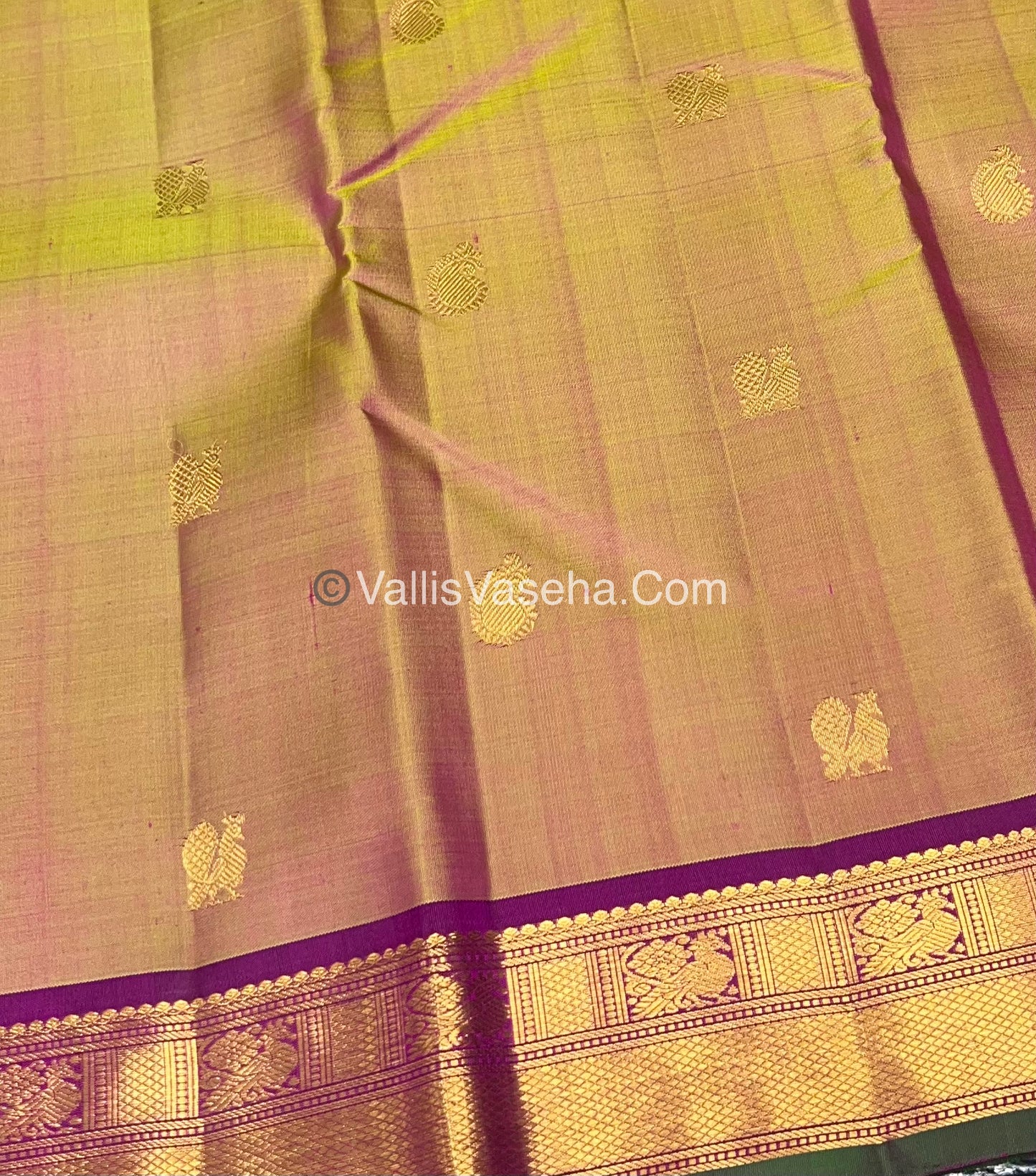 Pure Kanchipuram Silk Saree - Dual Tone Peachish Gold With Purple Shade  - VVPS022