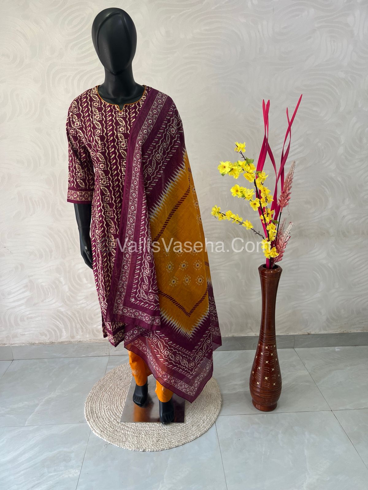 Ready Made - Salwar, Kameez & Duppatta(3pc) - Batik Printed - VVRBS006