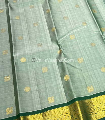 Pure Kanchipuram Silk Saree - Pastel Green & Green Combo - VVPS014