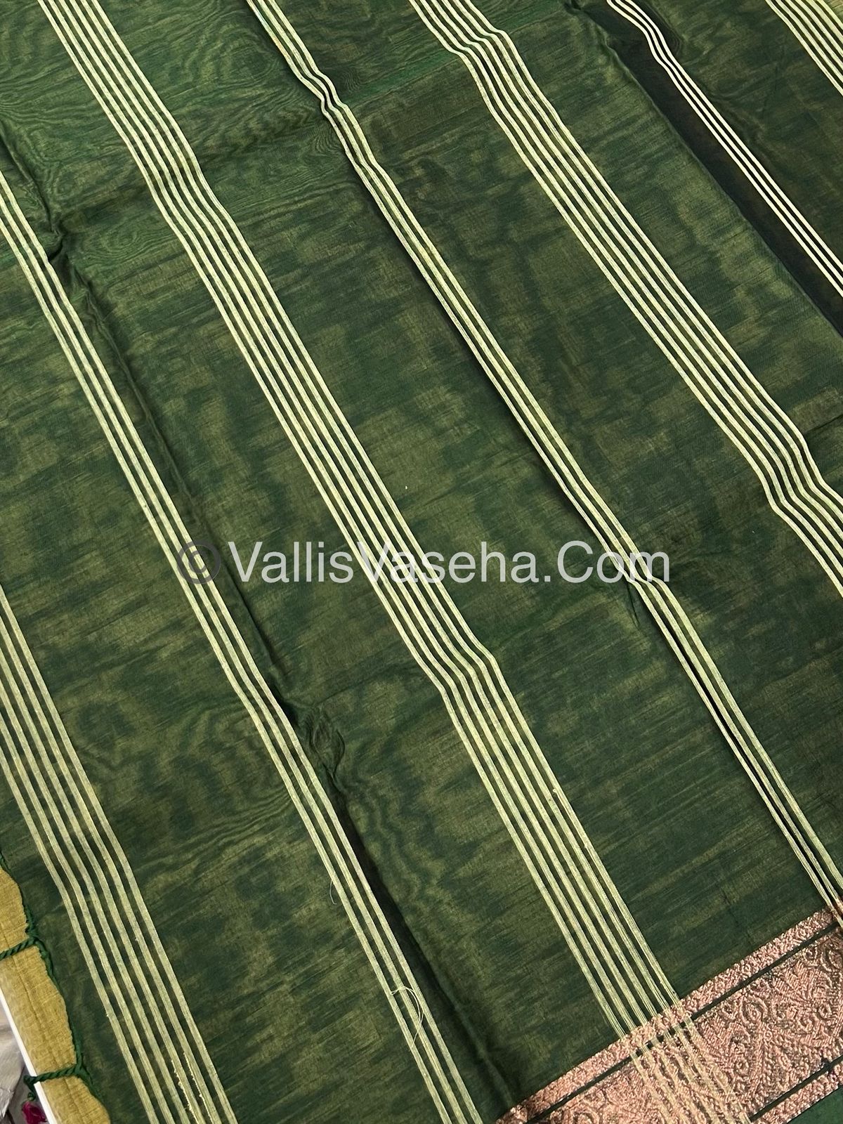 Dhaka Cotton Saree - VVDCS002