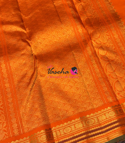 Pure Vintage Korvai Kanchipuram Silk Saree - Green & Orange Combo - VVPS034