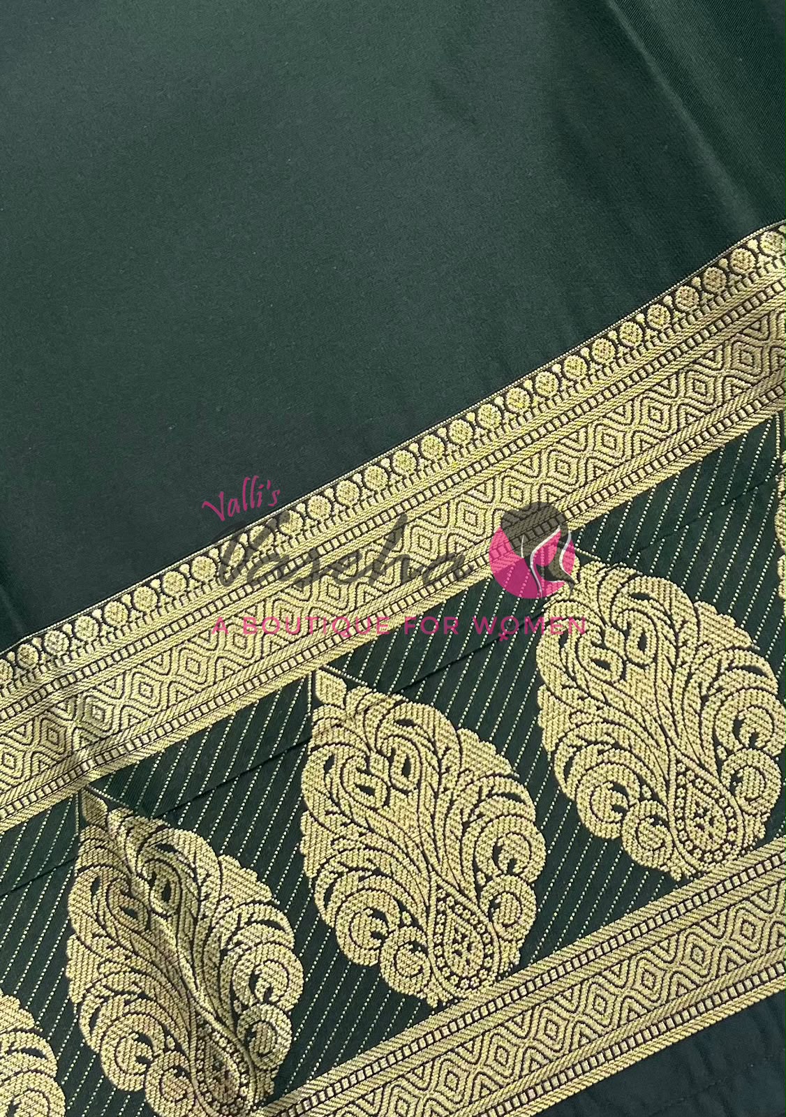 Semi Kanchi Silk - Vairavoosi Butta - VVSKS004 - Green Shade