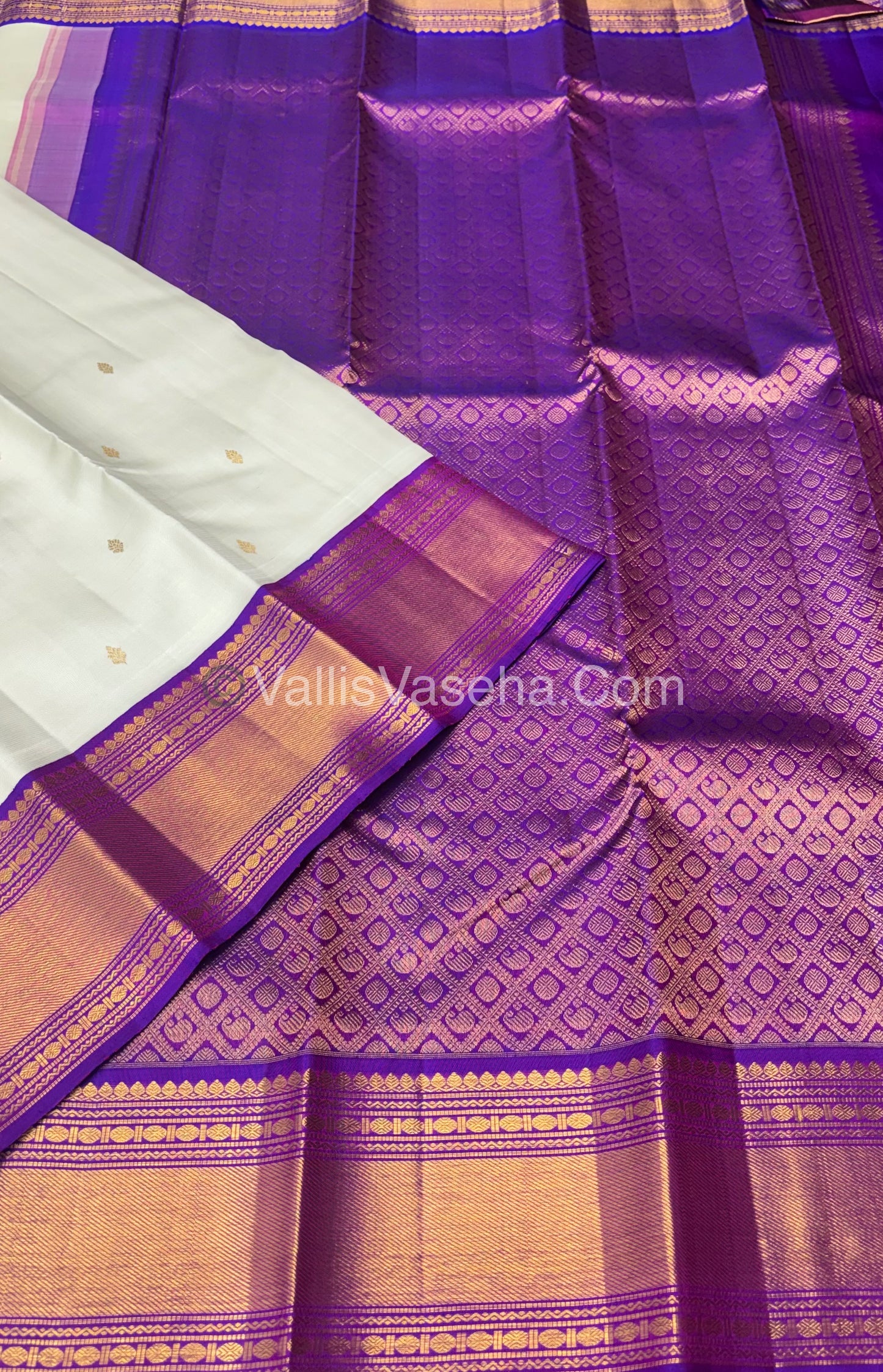 Pure Vintage Korvai Kanchipuram Silk Saree - Light Elaka Cream & Purple Combo - VVPS034