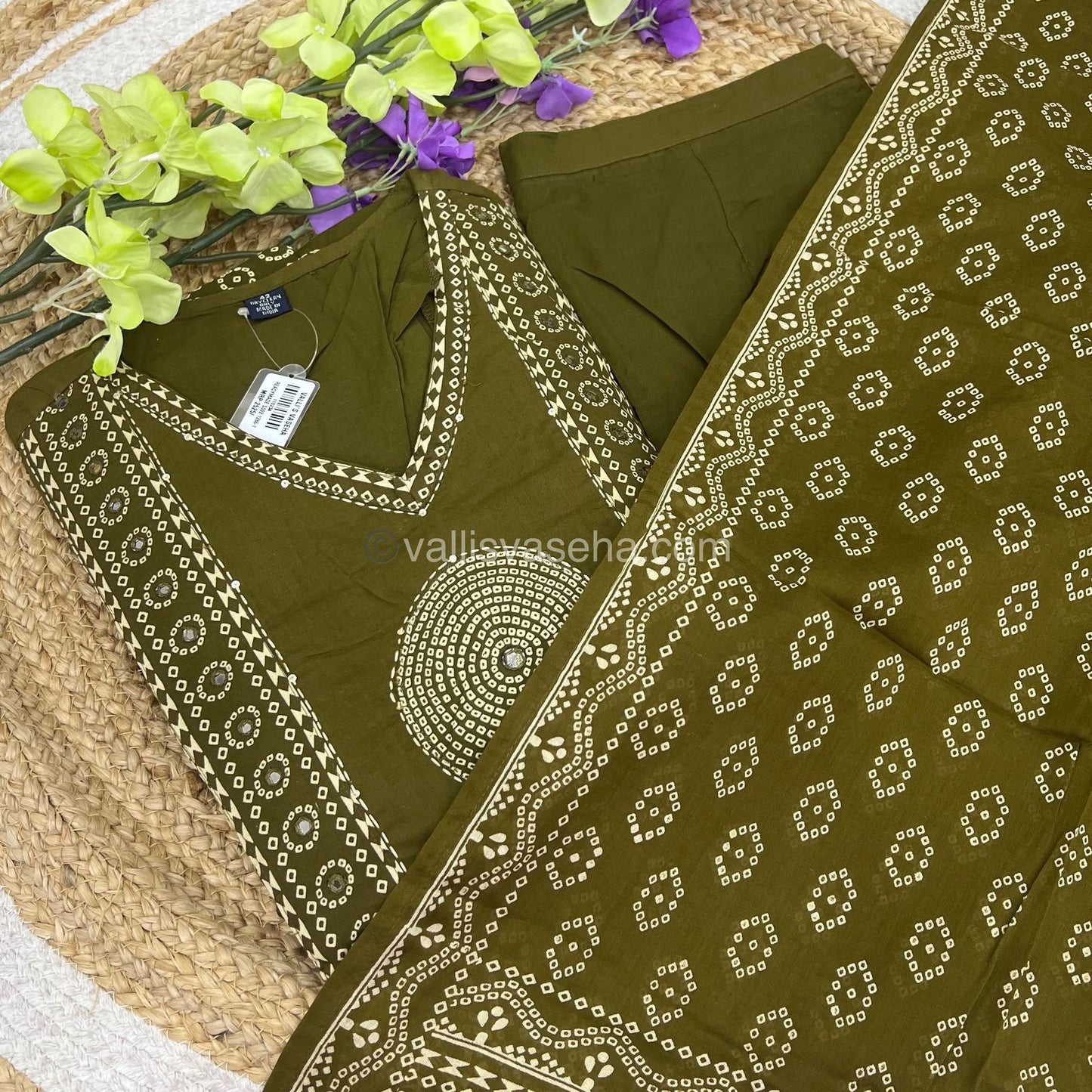 Anarkali - Mehndi green,lShade - Salwar, Kameez & Duppatta(3pc)- Fancy Cotton - VVRAS001