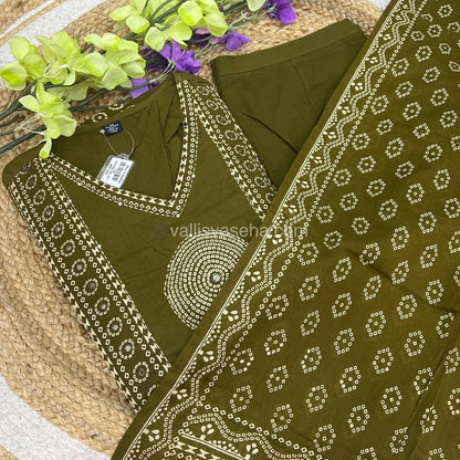 Anarkali - Mehndi green,lShade - Salwar, Kameez & Duppatta(3pc)- Fancy Cotton - VVRAS001