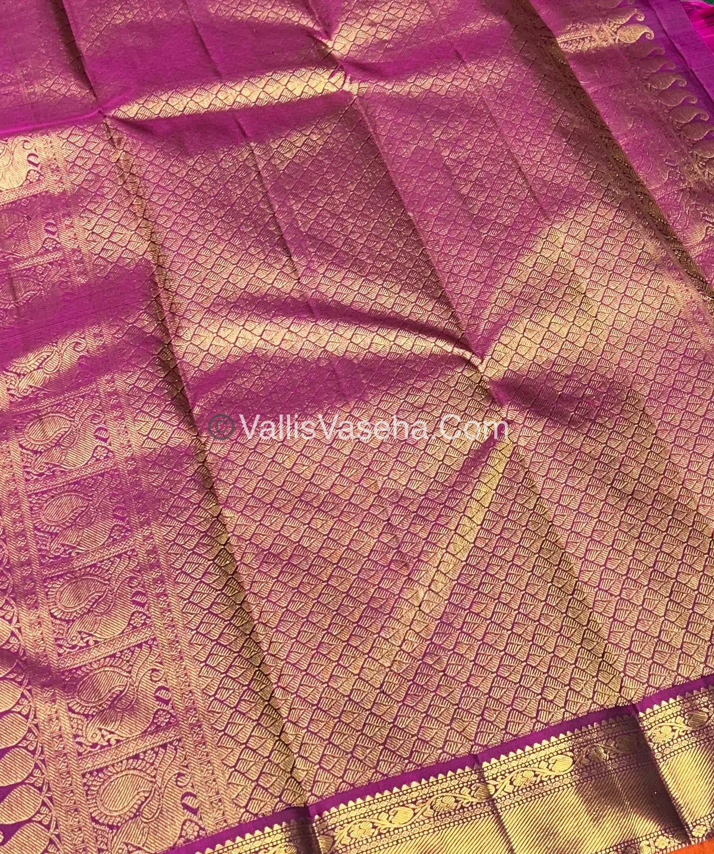 Pure Kanchipuram Silk Saree - Green & Purplish Pink Combo - VVPS014