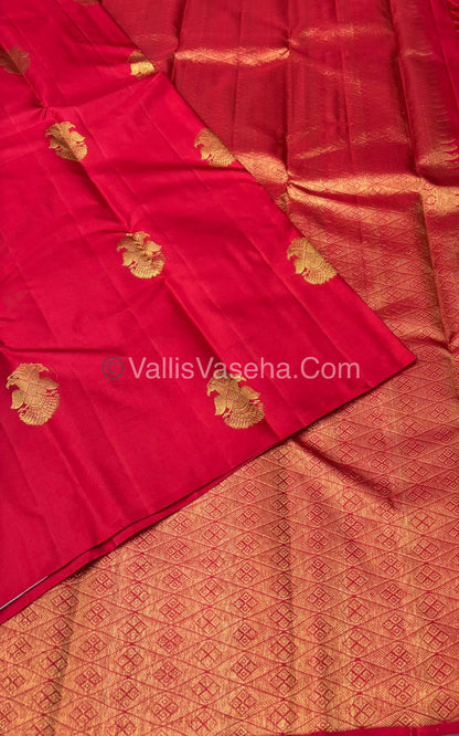 Pure Kanchipuram Silk Saree - Borderless - Red Shade - VVPS043