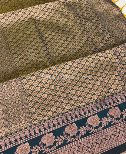 Semi Soft Silk - Dual Tone Shade With  Green Combo -VVSSS027