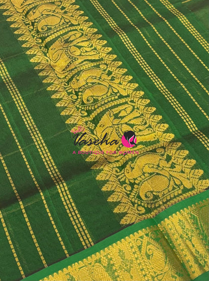Pure silk  Cotton Saree - Checked Pattern with Butta - Maroon & Green Shade - VVSCC005