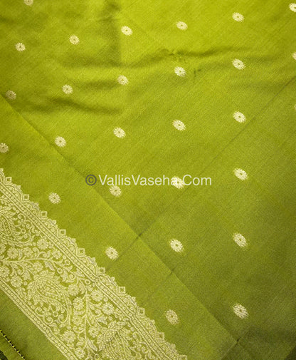 Semi Soft Silk - Tree With Double Birds Butta Border - Green Shade -VVSSS011