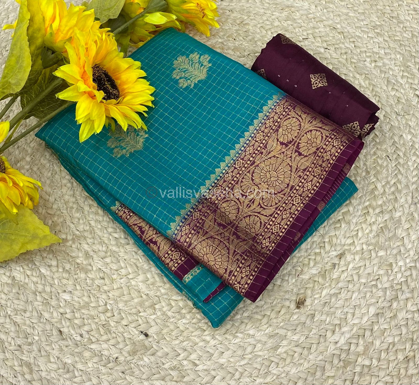 Banarasi - Premium Viscose Georgette Saree - VVPVG002