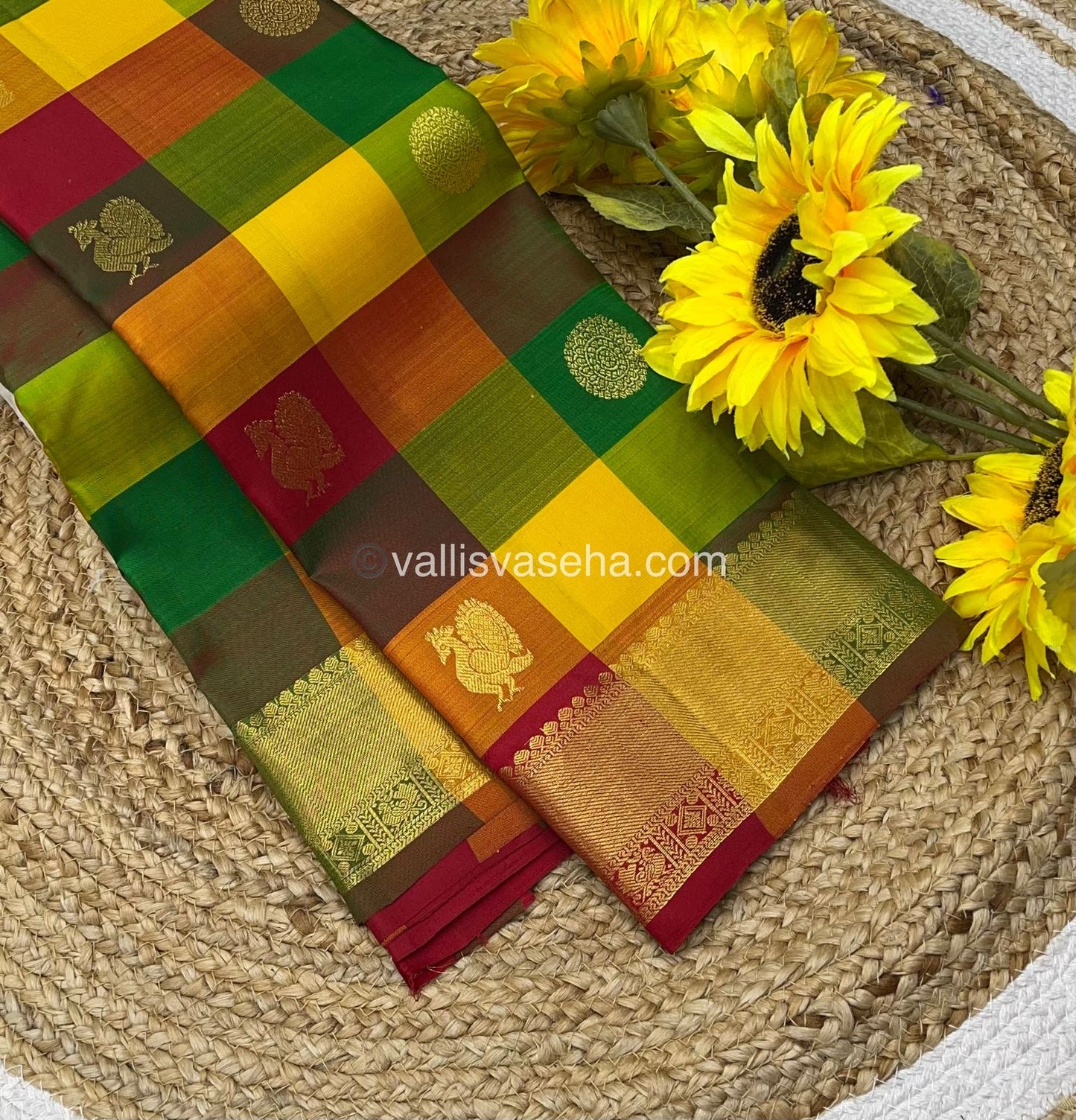 Pre Booking - 4 to 6 weeks - Pure Kanchipuram Silk Saree - Pazhum Pazhamum Checks - VVPS006