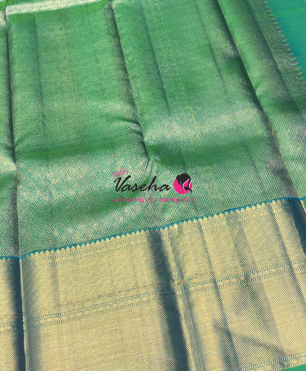 Pure Kanchipuram Silk Saree - Dual Tone Green Shade - VVPS025