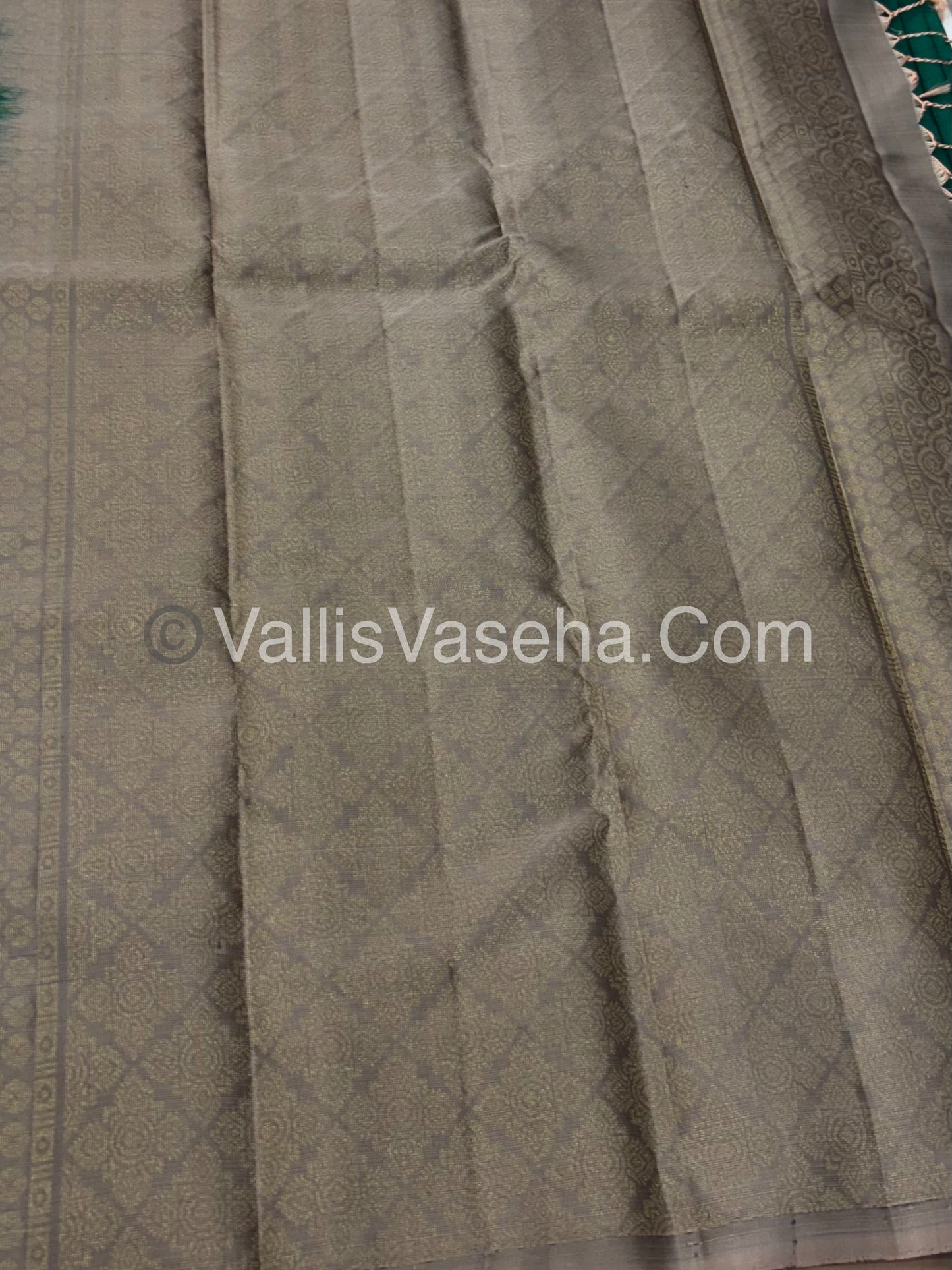 Half Mix - Pure Soft Silk Saree - VVPSS075