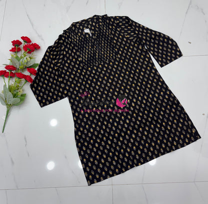 Ready Made - Short Top - Black Color - VVRST002
