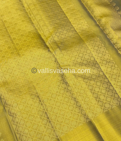 Half Mix - Pure Soft Silk Saree - VVPSS030