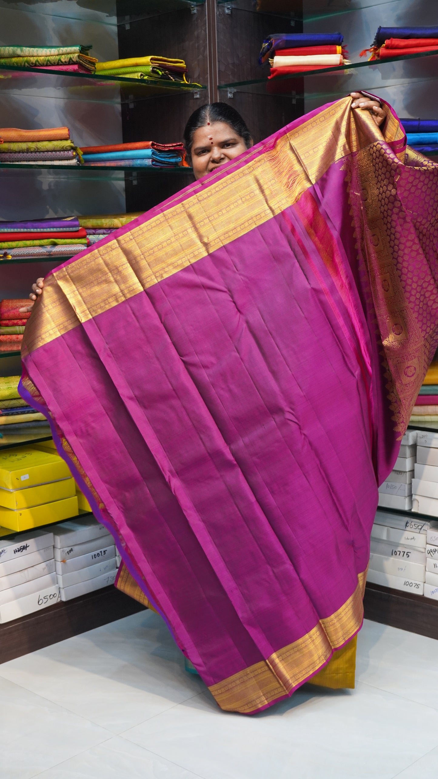 Pure Kanchipuram Silk Saree - Double Tone Venthayam Shade with Purplish Pink - VVPS008