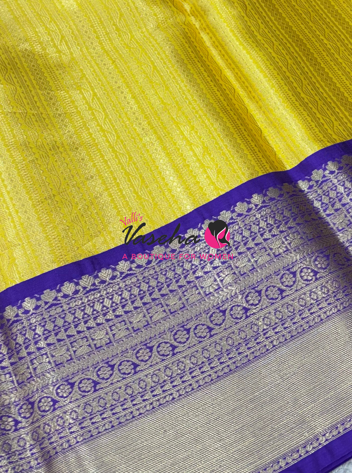 20%less - Offer Saree - Semi Silk Saree - VVDS009