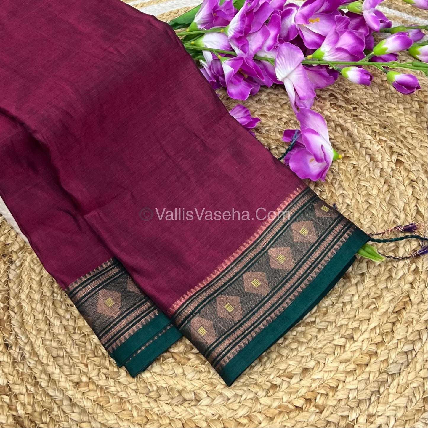 Dhaka Cotton Saree - VVDCS001