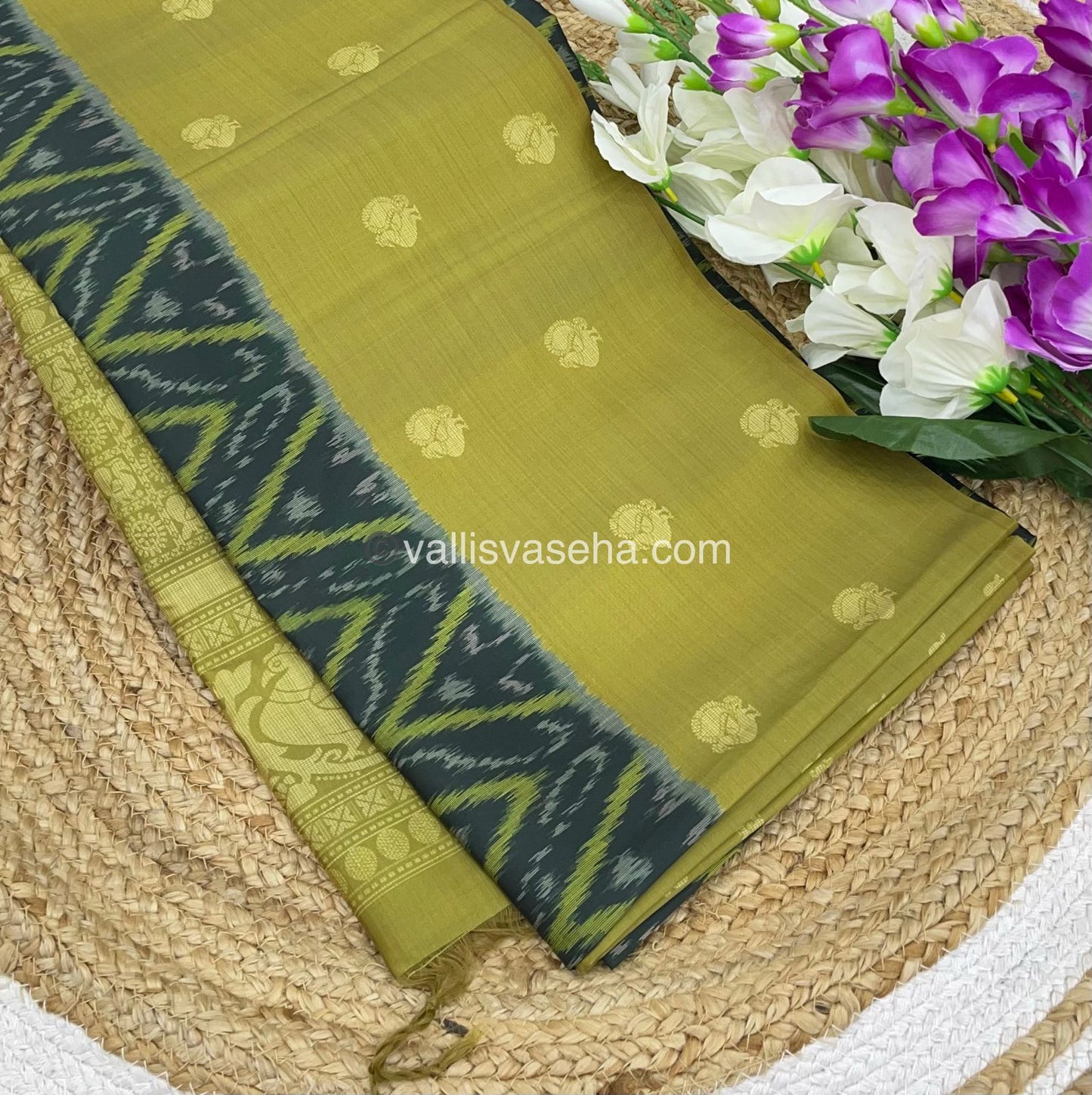 Sprinter Ikkat Semi Silk - Green With Mehandi Green - VVSS002