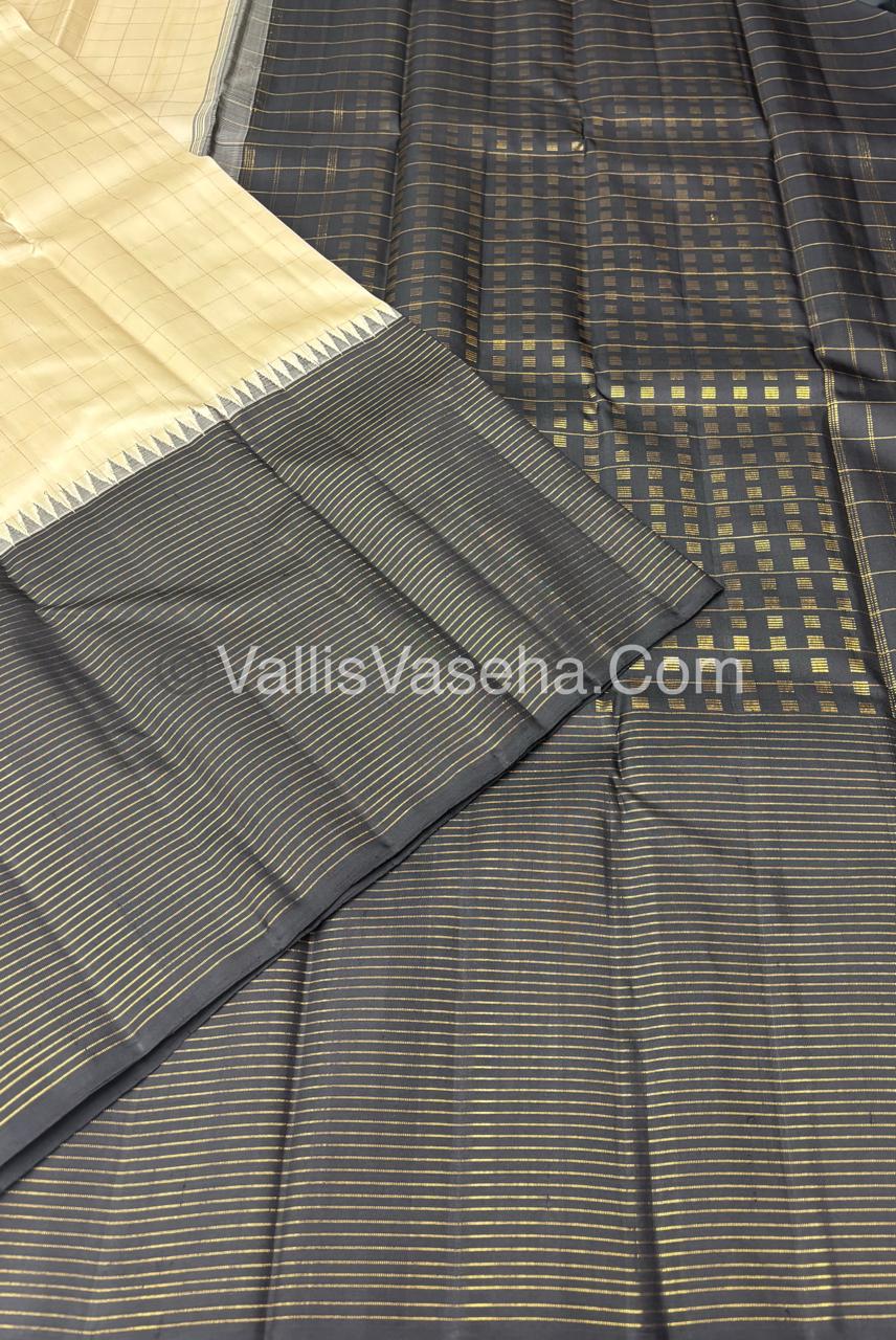 Pure Korvai Kanchipuram Silk Saree - Cream & Black Combo - VVPS035