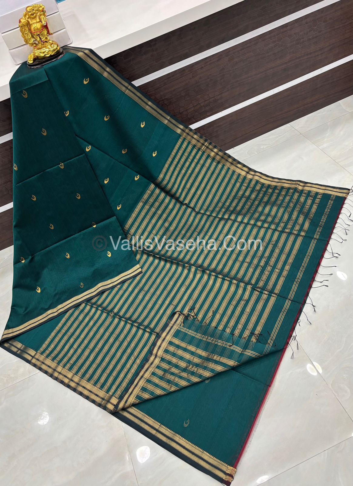 Pure Maheshwari Silk Cotton Saree - Peacock Green Color - VVMSC007
