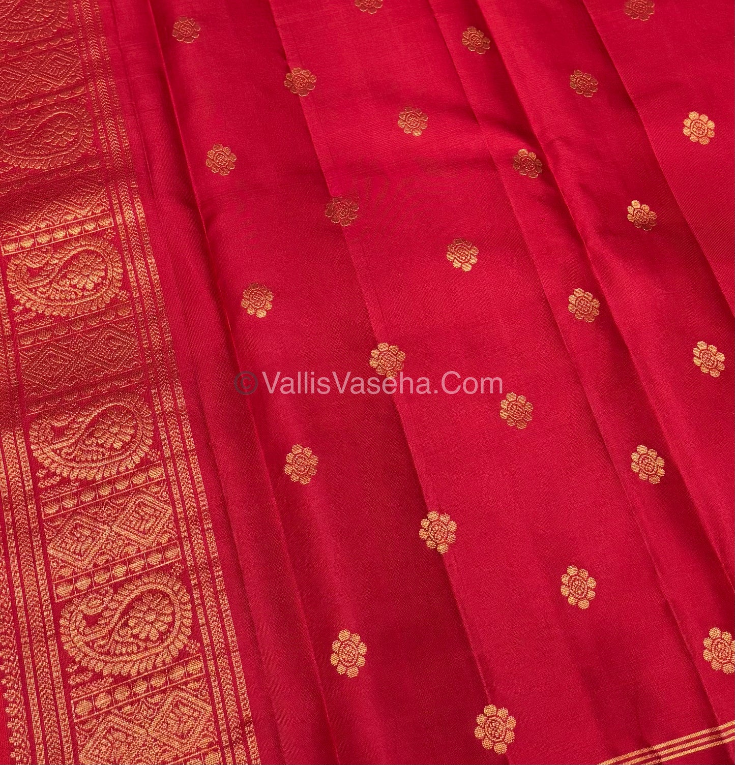 Pure Kanchipuram Silk Saree - Red  Shade - VVPS021