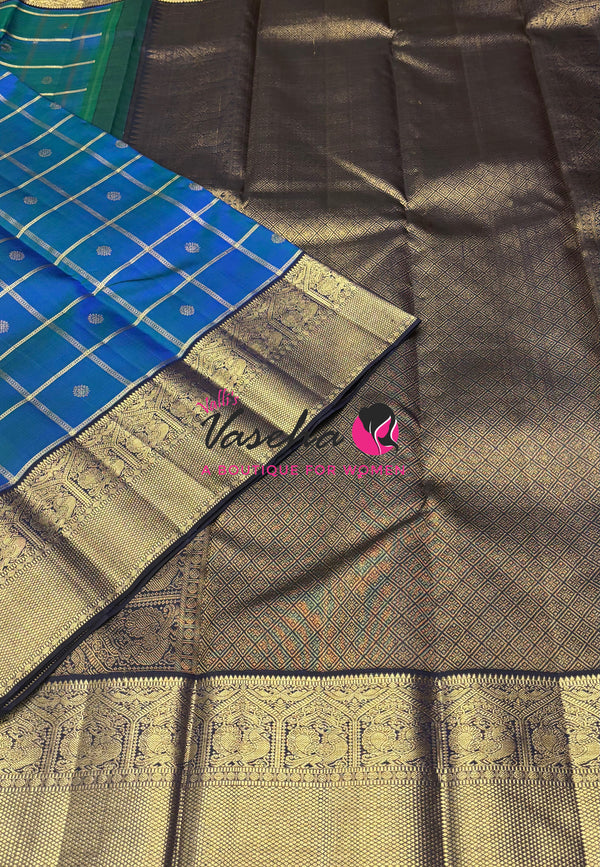 Pure Vintage Korvai Kanchipuram Silk Saree - Peacock Blue & Navy Blue Combo - VVPS021