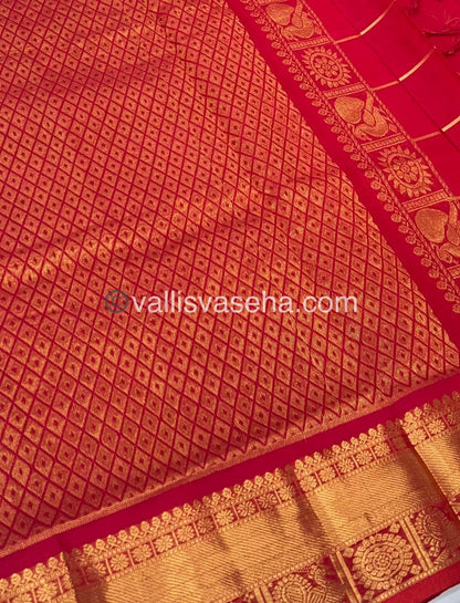 Pure Silk Cotton Saree - Mayil & Chakkaram Design - Red Shade -  VVMC001