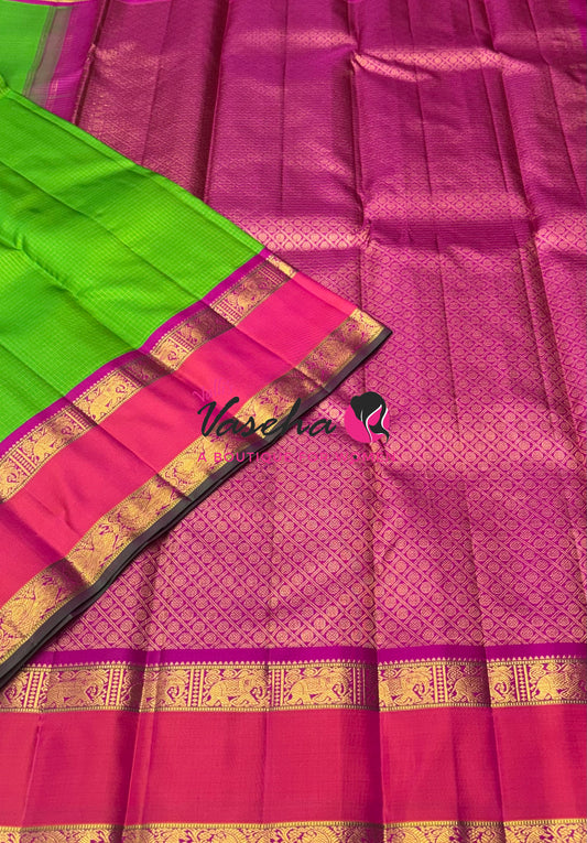 Pure Vintage Korvai Kanchipuram Silk Saree - Green With Pink - VVPS071