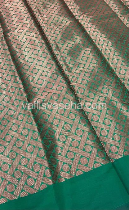 Banarasi - Copper Zari Saree - VVCZ001