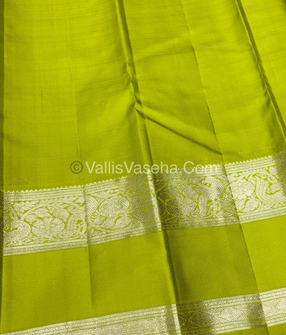 Pure Vintage Korvai Kanchipuram Silk Saree - Pink & Green Combo - VVPS034