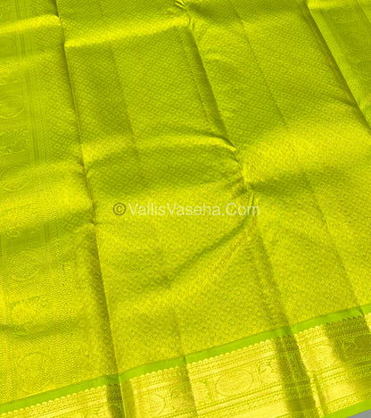 Pure Kanchipuram Silk Saree - Purplish Wine & Green Combo - VVPS014