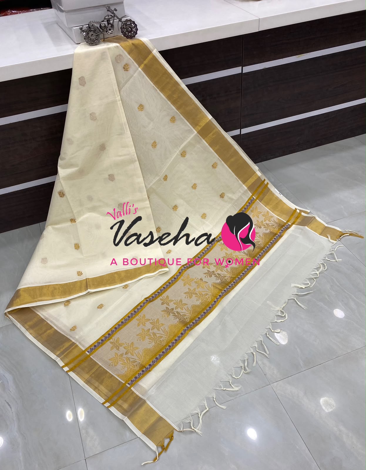 Kerala Cotton Saree - VVKCS031