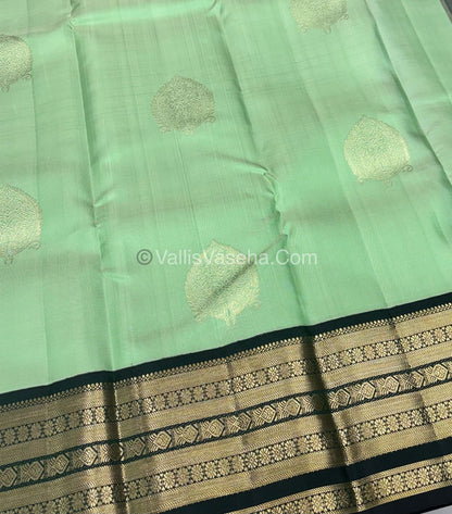 Pure Vintage Korvai Kanchipuram Silk Saree - Light Green & Dark Green Combo - VVPS032