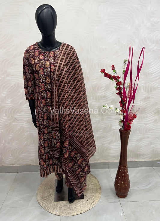 Ready Made - Anarkali - Salwar, Kameez & Duppatta(3pc)- Printed Cotton - VVAS005